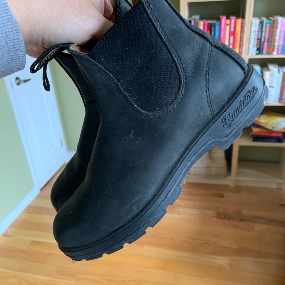 Blundstones. Women’s size 8. Gently used. Black/grey.